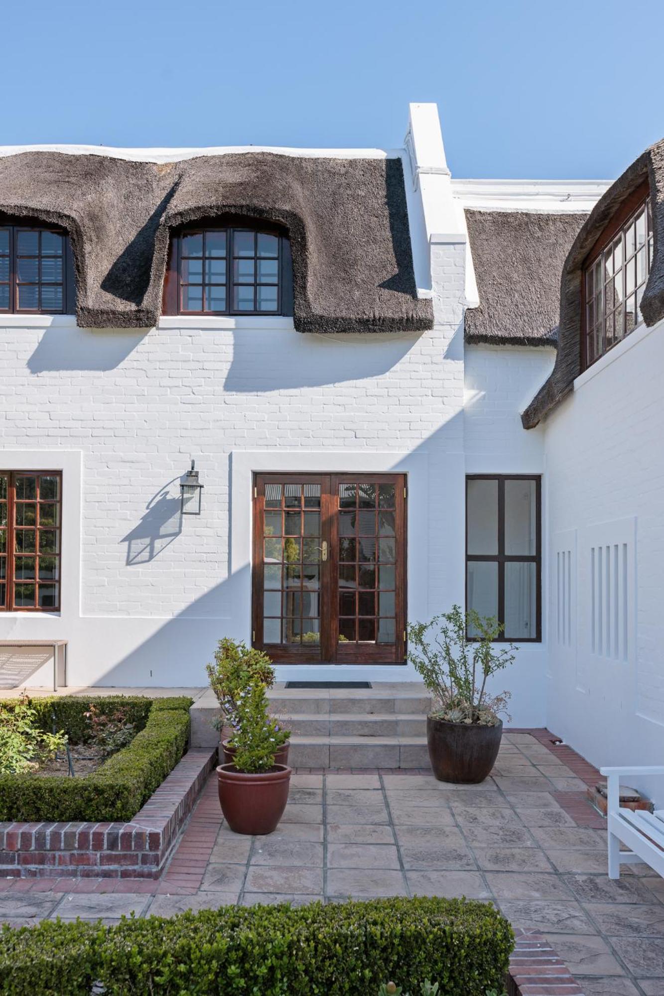 Die Rietdak - Reetdachhaus Mit Vier Schlafzimmern Kaapstad Buitenkant foto