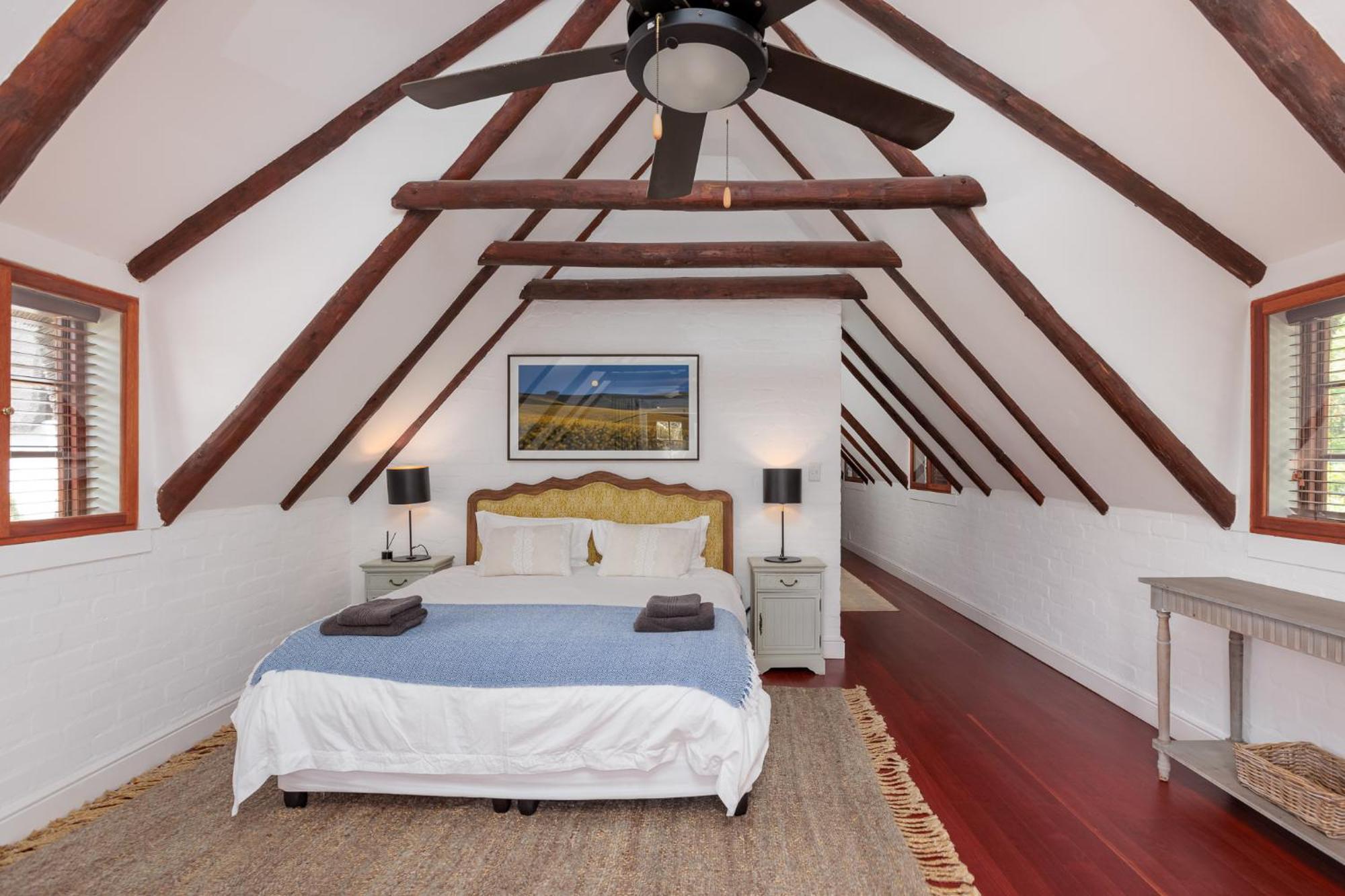 Die Rietdak - Reetdachhaus Mit Vier Schlafzimmern Kaapstad Buitenkant foto