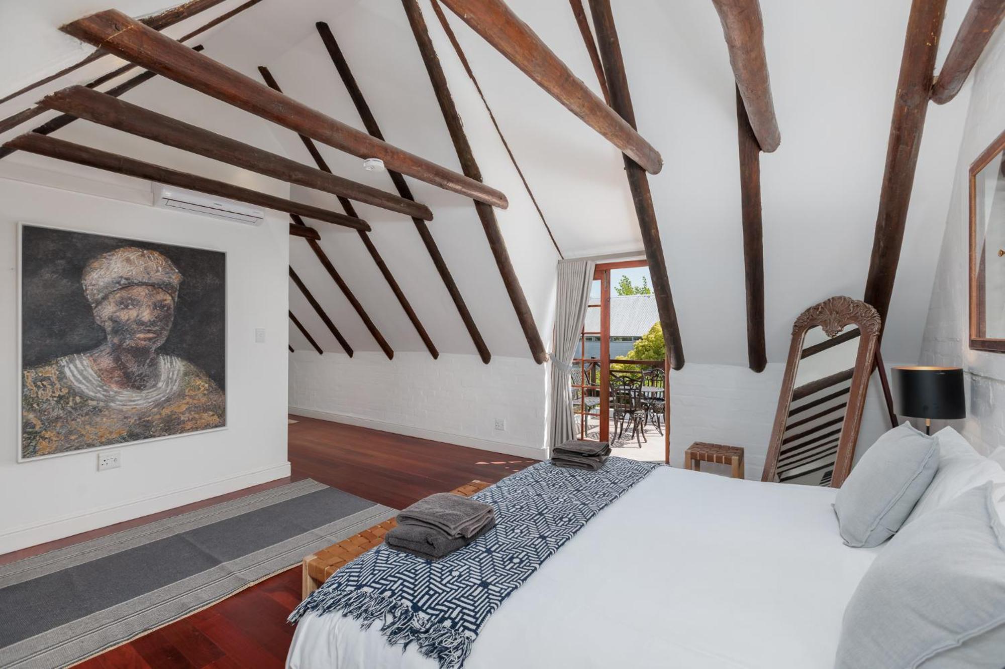 Die Rietdak - Reetdachhaus Mit Vier Schlafzimmern Kaapstad Buitenkant foto